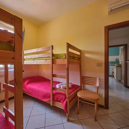Casa vacanze Mit Seeblick Und Privatem Garten By Interhome