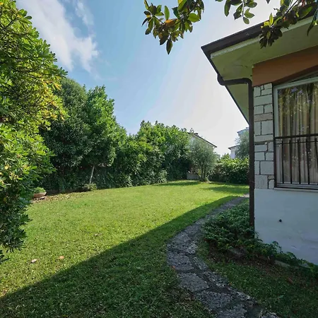 Mit Seeblick Und Privatem Garten By Interhome * Bardolino