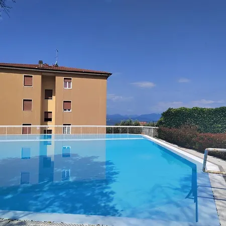 Mit Seeblick Und Privatem Garten By Interhome Vakantiehuis *