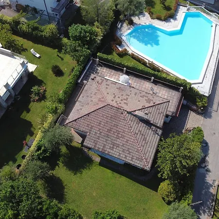Mit Seeblick Und Privatem Garten By Interhome * Μπαρντολίνο