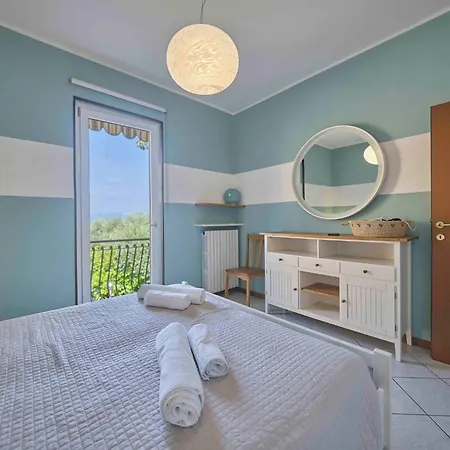 Mit Seeblick Und Privatem Garten By Interhome Σπίτι διακοπών Μπαρντολίνο