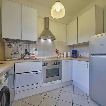 بيت للعطل Mit Seeblick Und Privatem Garten By Interhome *