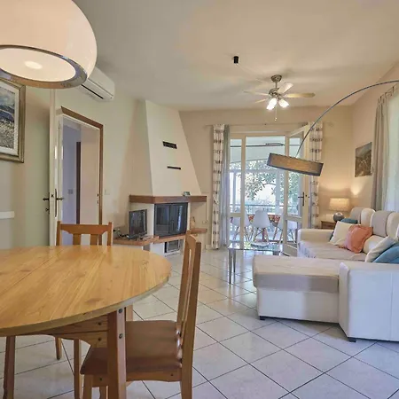 Mit Seeblick Und Privatem Garten By Interhome * Μπαρντολίνο