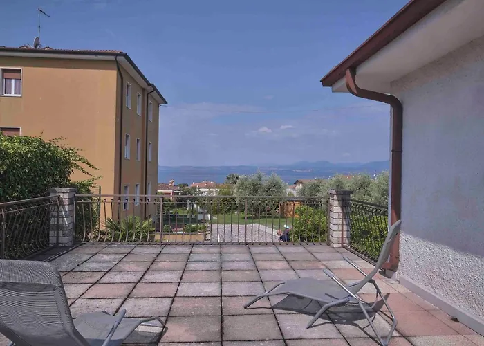 Mit Seeblick Und Privatem Garten By Interhome *