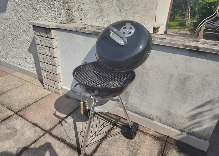 Mit Seeblick Und Privatem Garten By Interhome *